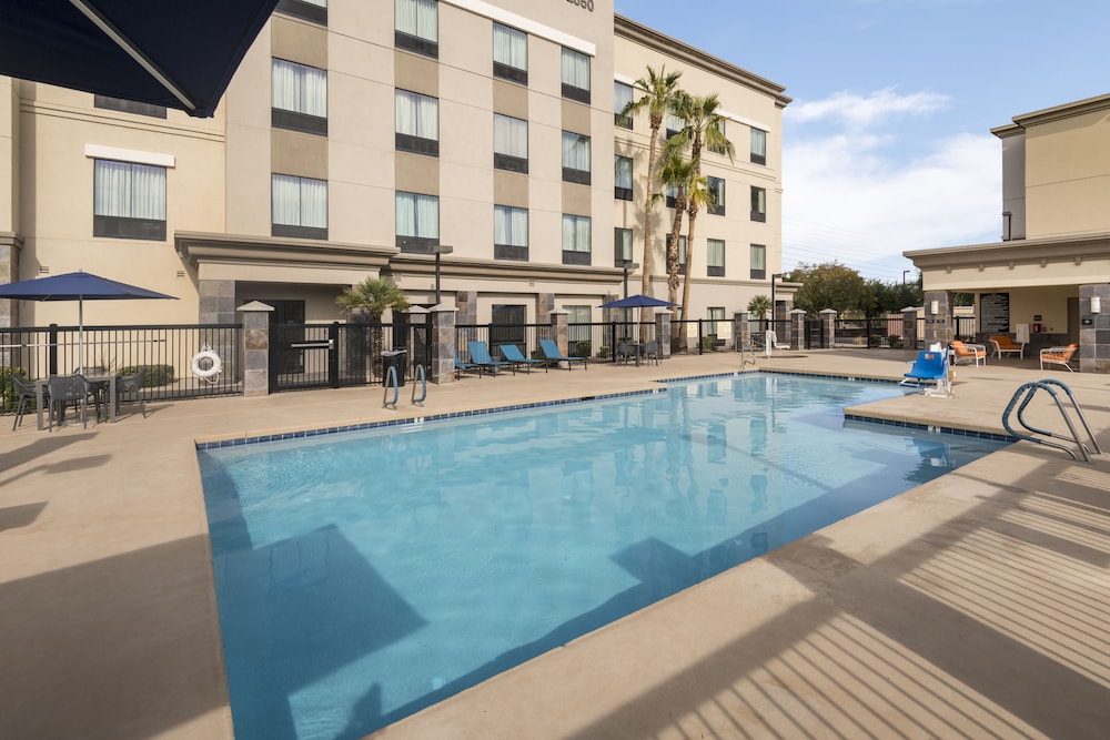 Hampton Inn & Suites Phoenix North Happy Valley - photo 24
