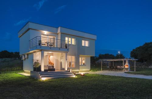 Holiday Home Bellissima — 4-Star Luxury Hotel in Vodnjan, Croatia