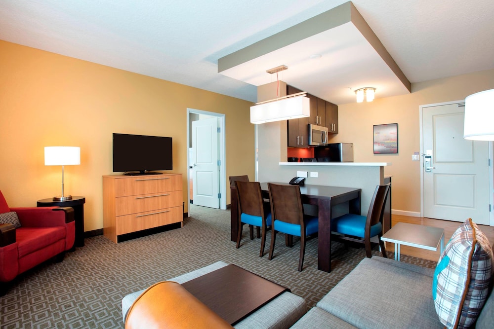 TownePlace Suites Orlando at FLAMINGO CROSSINGS Town Center Western Entrance - photo 16
