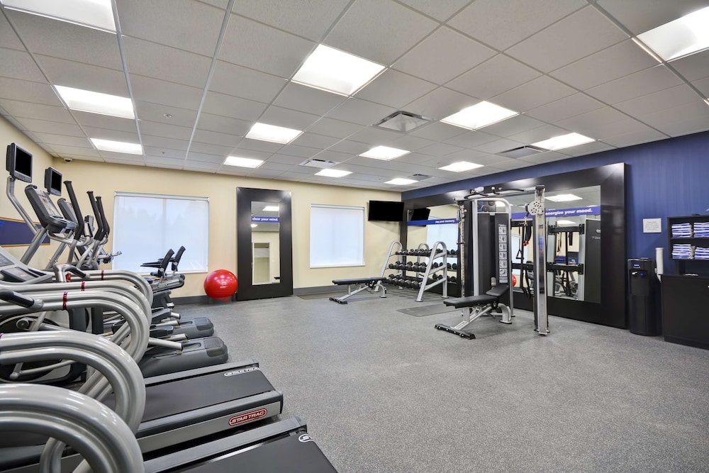 Hampton Inn Livonia Detroit - photo 20