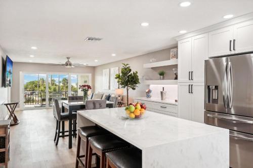 Crescent Royale Condominiums 2E — 4-Star Luxury Hotel in Siesta Key, United States