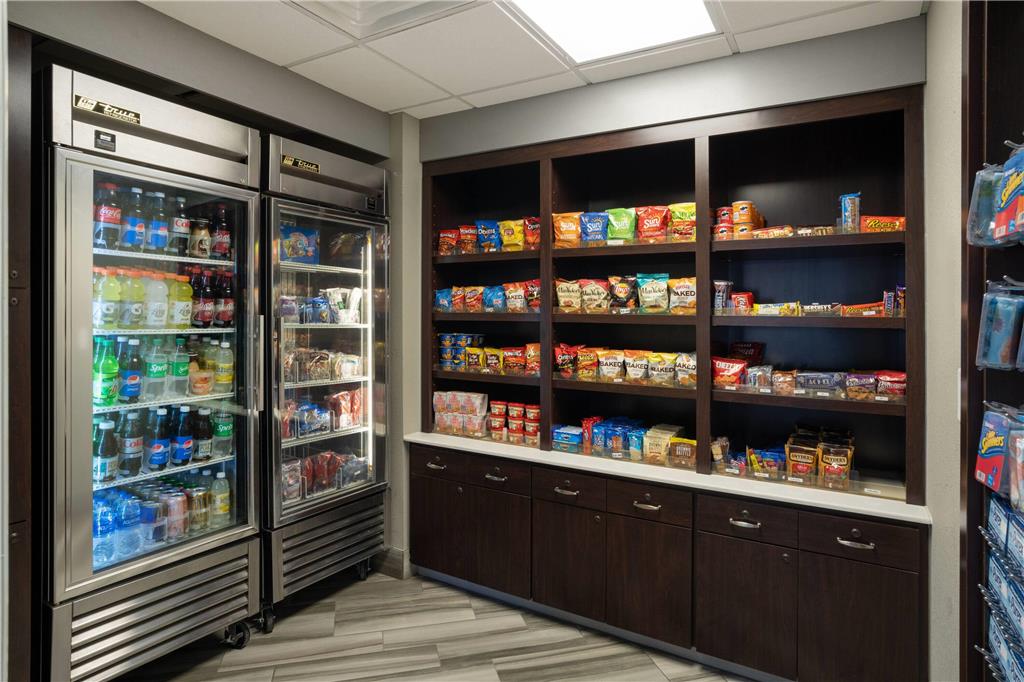 La Quinta Inn & Suites by Wyndham Birmingham Hoover - photo 62