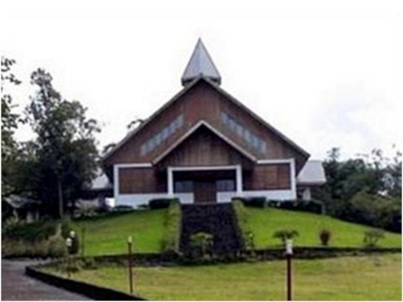 Lokon Boutique Resort — Tomohon