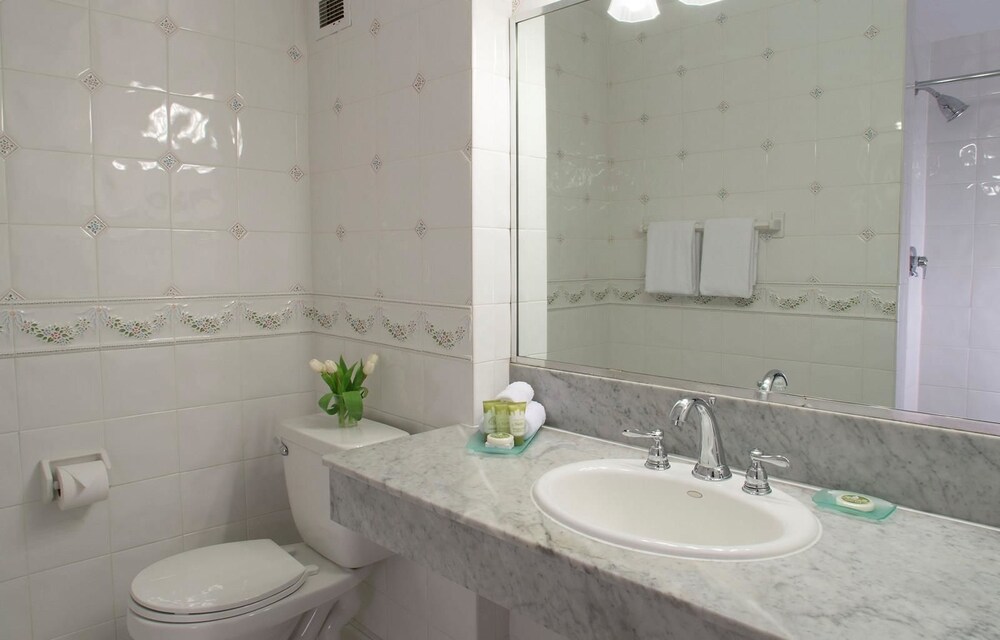 Skyline Hotel - photo 16