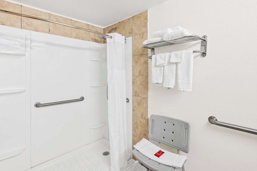 SureStay Plus Hotel by Best Western Lubbock Medical Center - photo 34