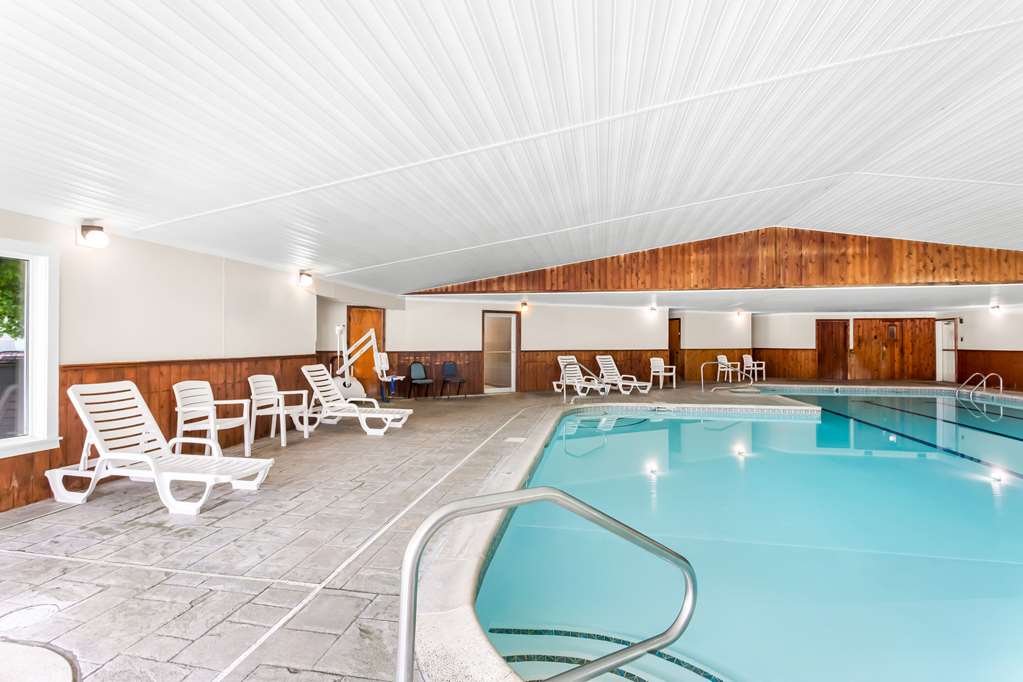 Rodeway Inn Gorham Riverside - photo 34