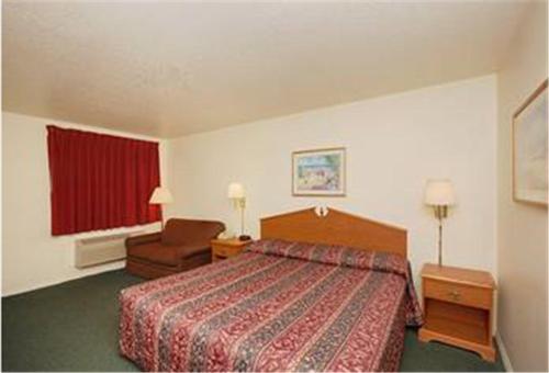 Summit Inn & Suites Hempstead - photo 3