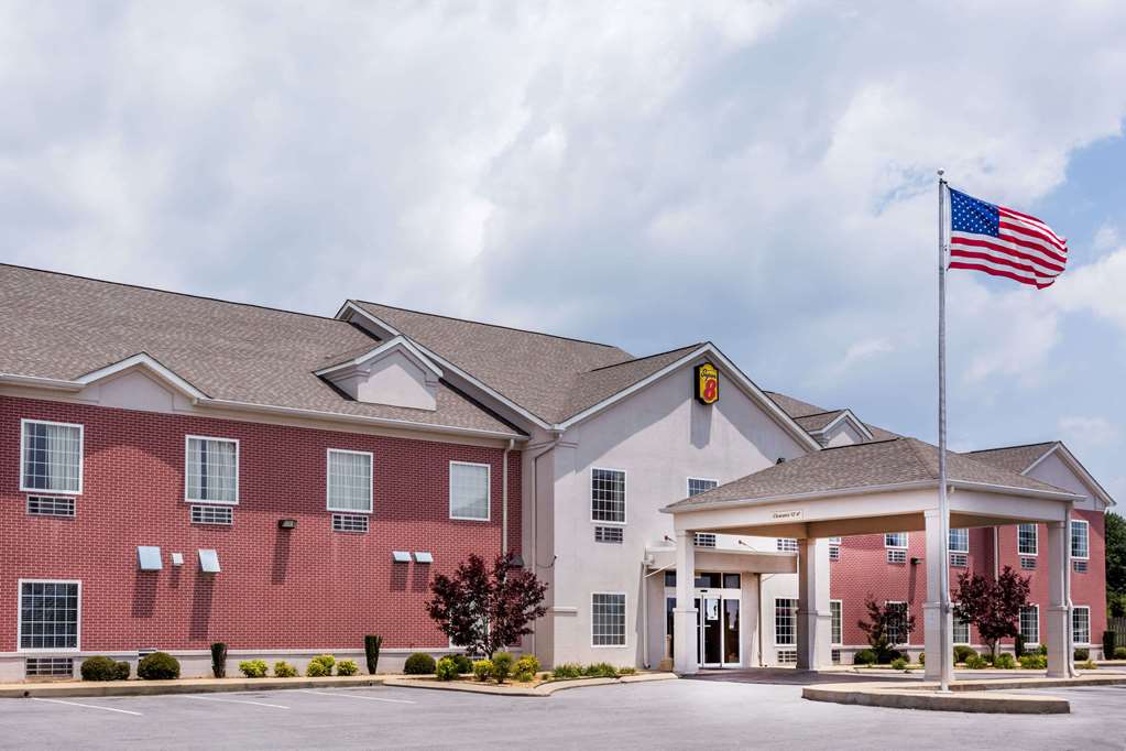 Super 8 by Wyndham Rainsville - featured photo