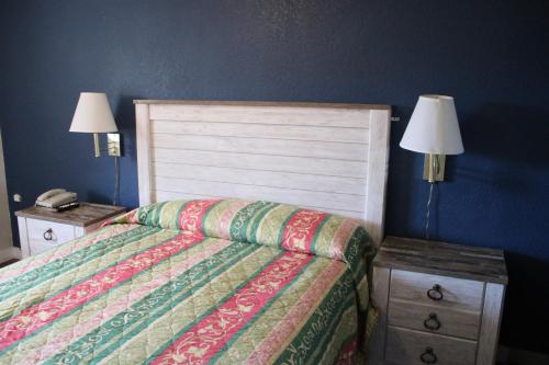 Flagstaff Motel - photo 5