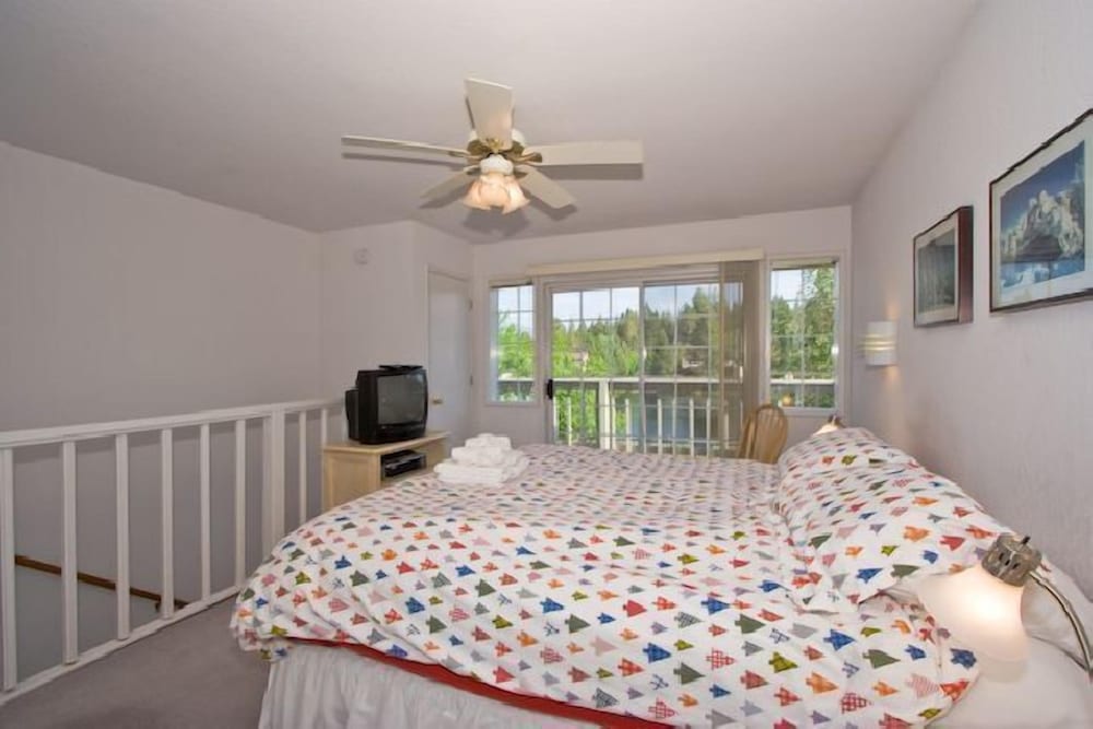 2136 Venice Dr. - photo 2