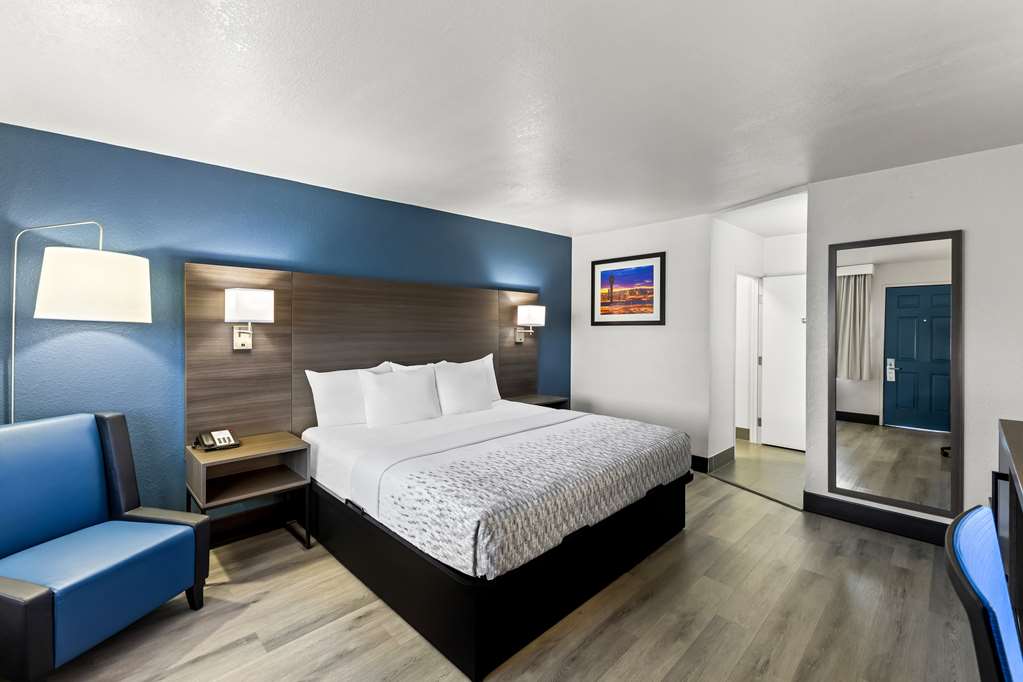 Surestay by Best Western Phoenix Airport near Downtown - photo 5