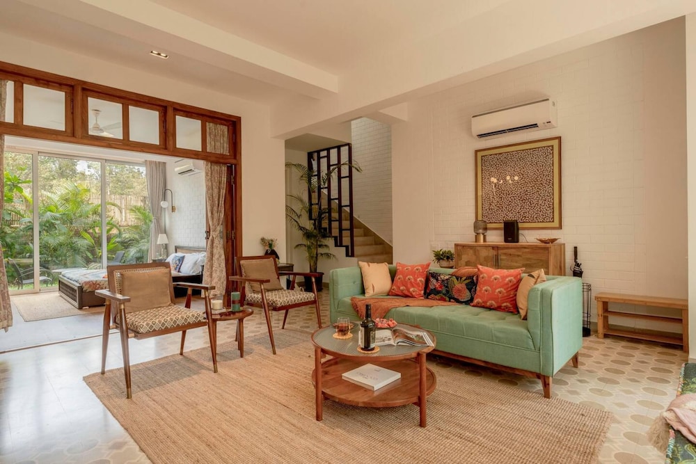 Grosvenor House by Hireavilla 3BHK Duplex with Pool in Assagao — 4-Star Luxury Hotel in Mapuca, India