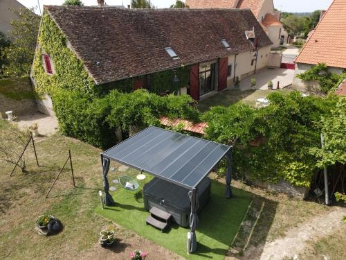 La Grange — hotel in La Chatre