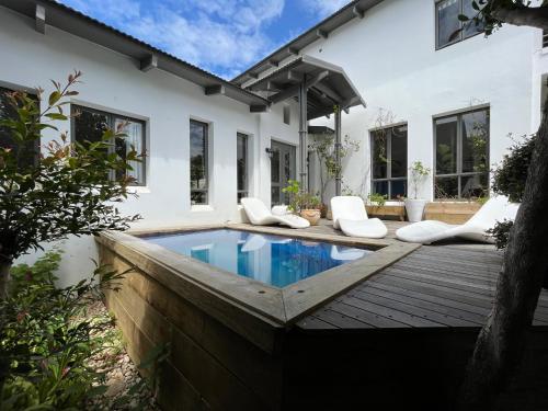 Baha Sanctuary House 3 Bedroom House with Pool — 4-Star Luxury Hotel in Plettenberg Bay, South Africa