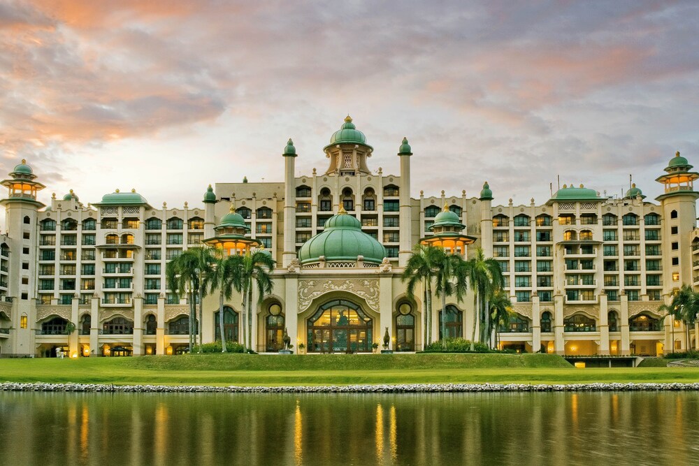 Palace of the Golden Horses — 5-Star Luxury Hotel in Kuala Lumpur, Malaysia