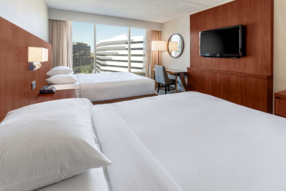 Hilton Pasadena - photo 8