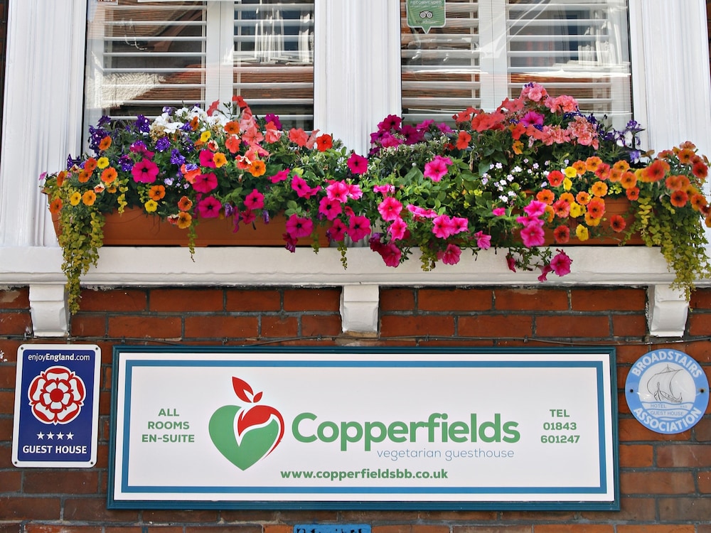 Copperfields Vegetarian Guest House — 4-Star Luxury Hotel in Broadstairs, United Kingdom