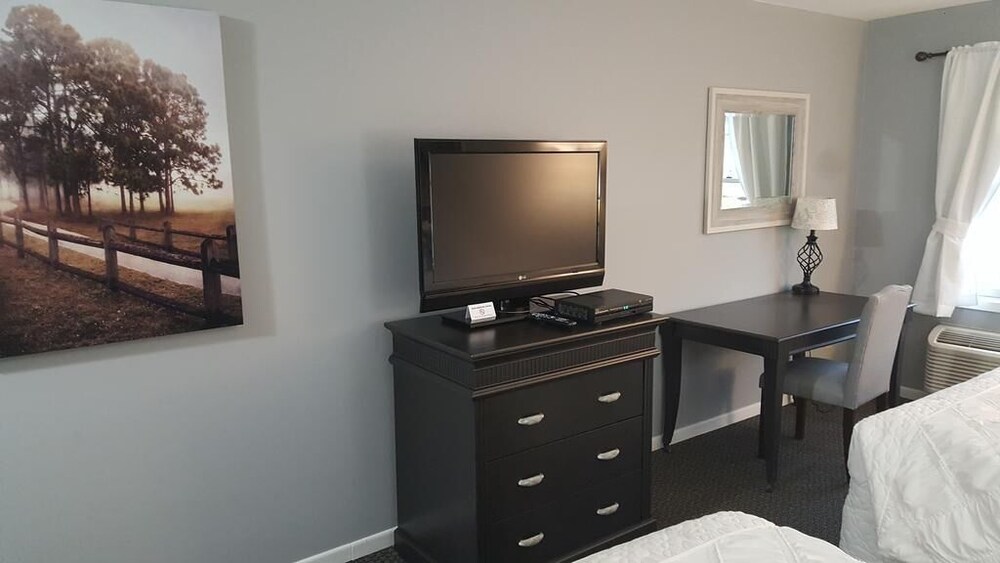 Amerivu Inn And Suites New Richmond - photo 38