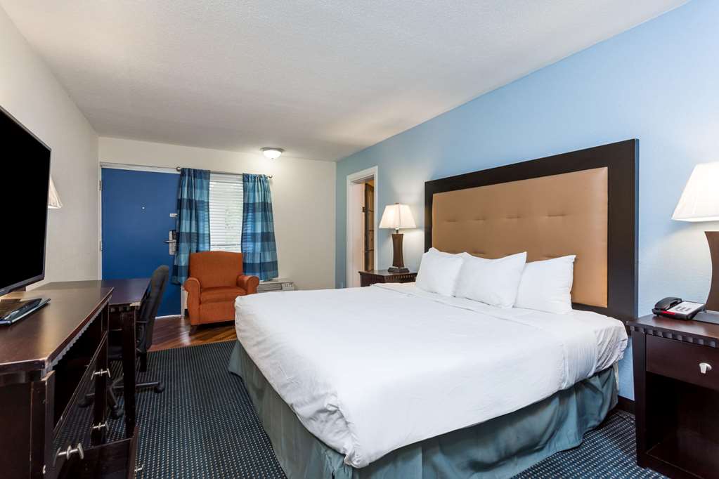 Days Inn by Wyndham Salisbury - photo 10