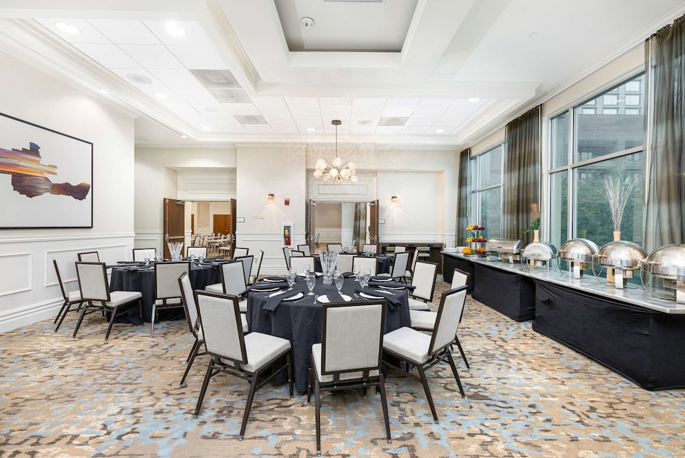 Embassy Suites by Hilton Tampa Downtown Convention Center - photo 87