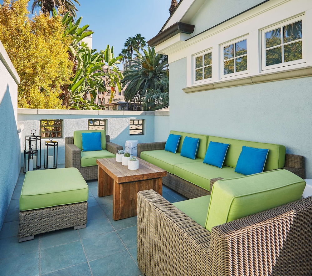 Fairmont Miramar Hotel - photo 26