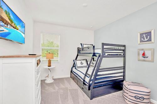 Upstay 9BR Disney Retreat w Pool BBQ & Hot Tub - photo 7