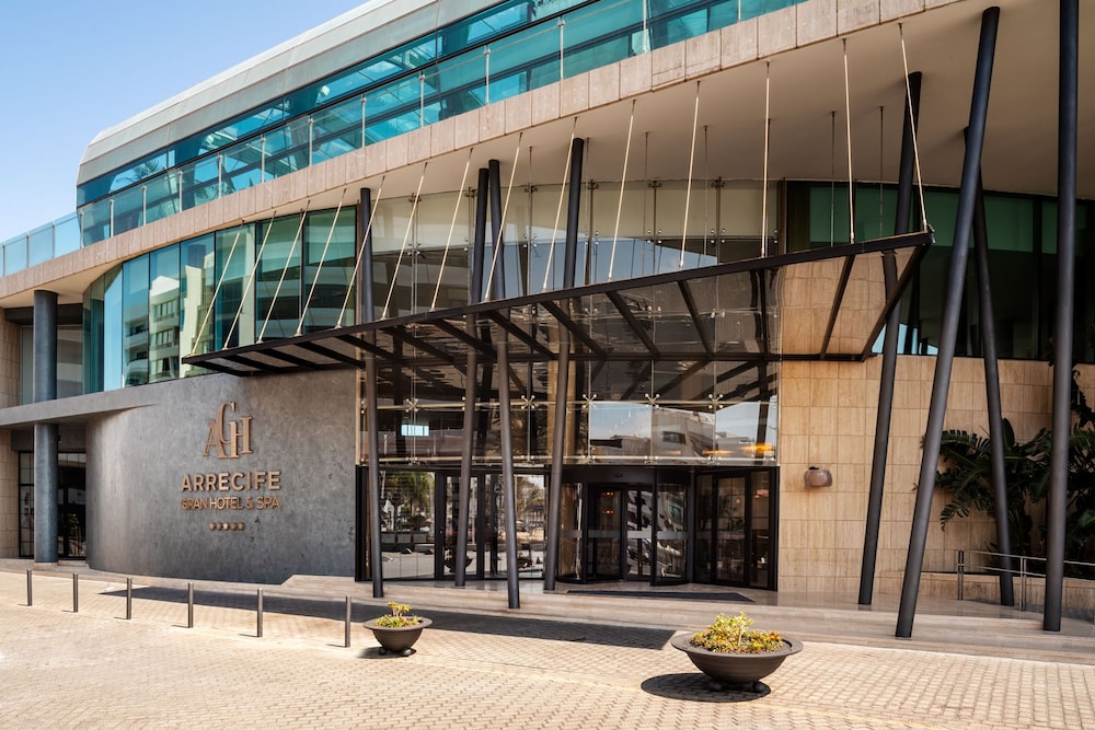 Arrecife Gran Hotel & Spa - carbon neutral hotel in Arrecife