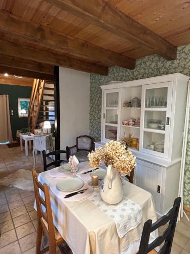 Le Temps D Une Pause - carbon neutral hotel in Unknown City