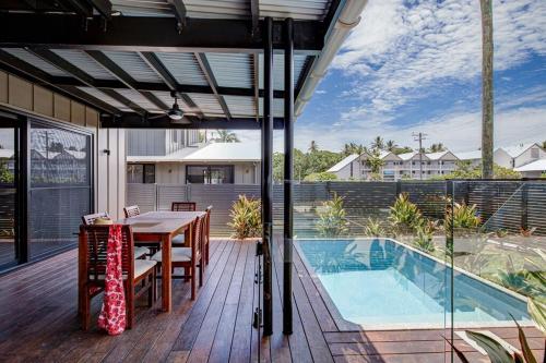 Maisie in Mission Beach, Australia