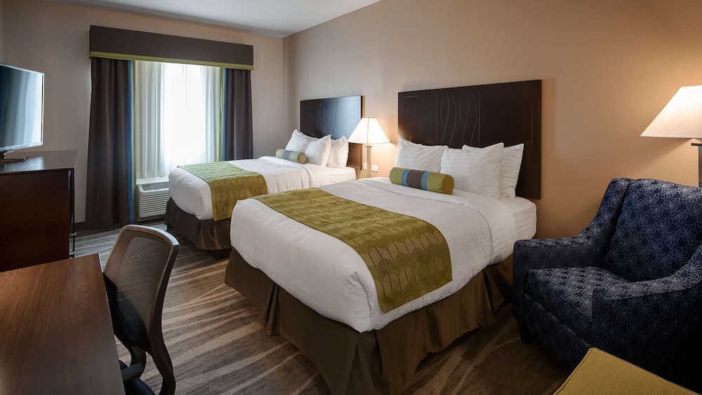 Best Western Plus Denver City Hotel and Suites - photo 4