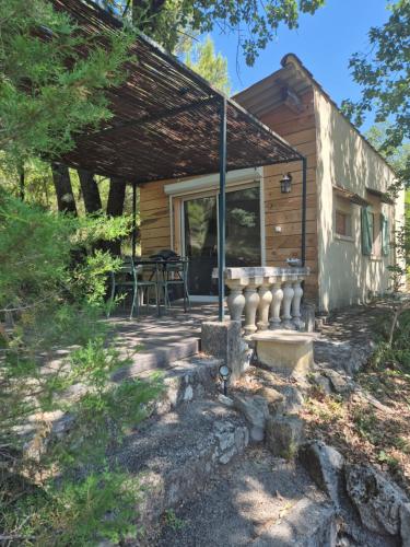 Maisonnette Au Cœur de la Nature — hotel in Neoules
