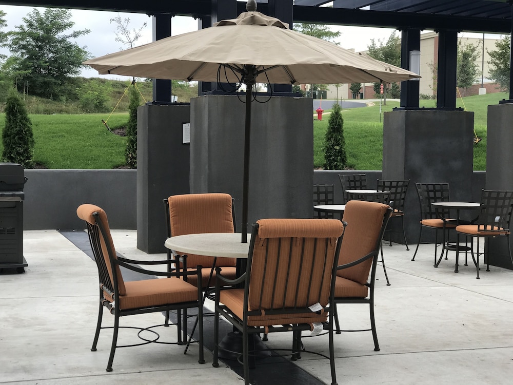 Staybridge Suites Madison Fitchburg - photo 66