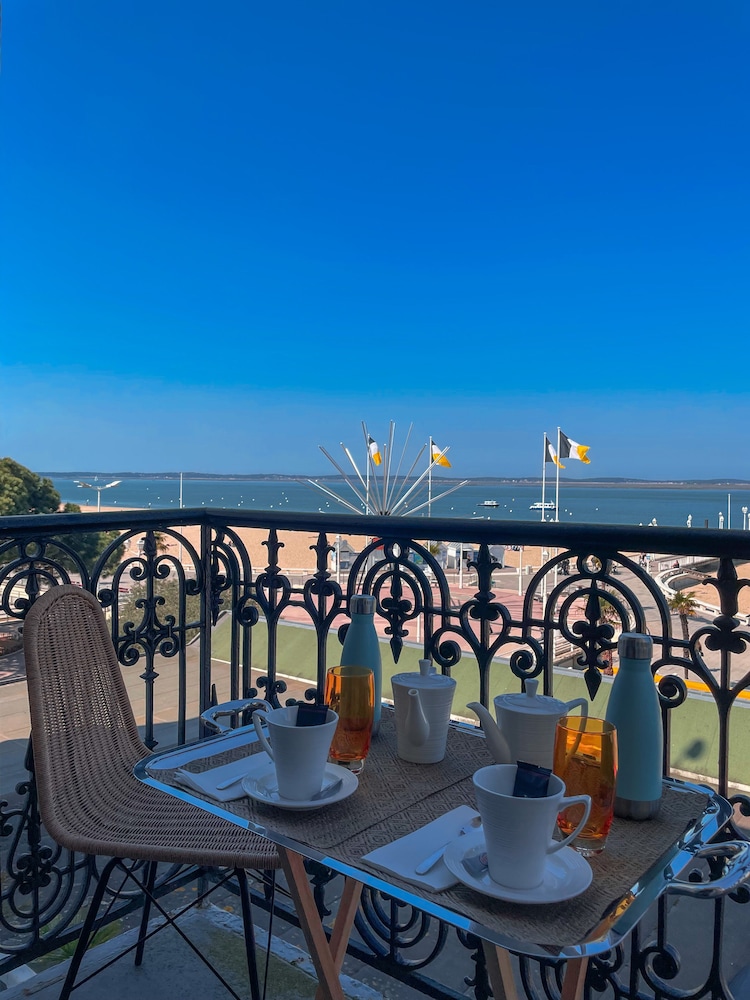 Grand Hôtel Richelieu in Arcachon, France