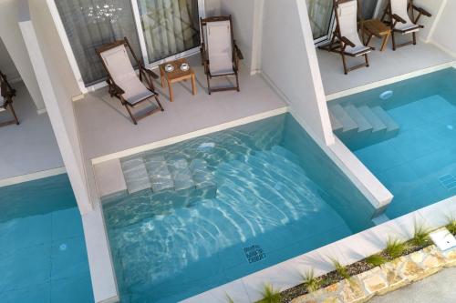 Golden Coast Suites — hotel in Kipseli