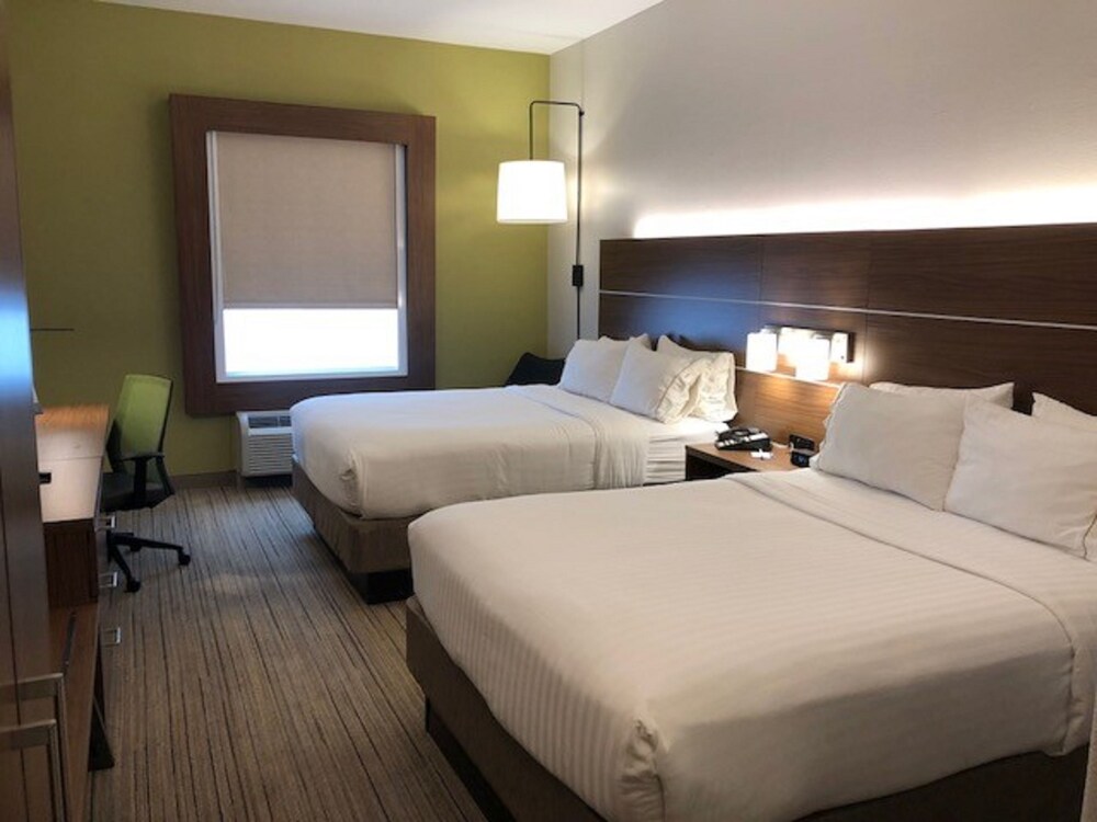 Holiday Inn Express & Suites Rio Grand by IHG - photo 11