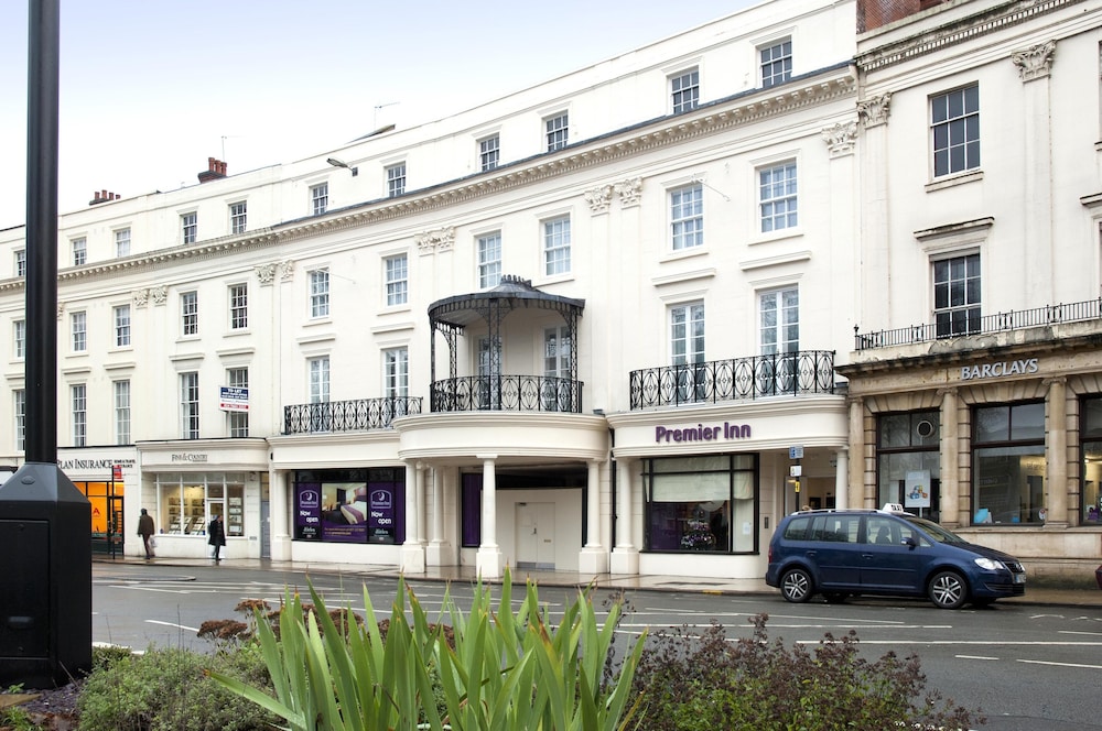 Premier Inn Leamington Spa Town Centre — Royal Leamington Spa