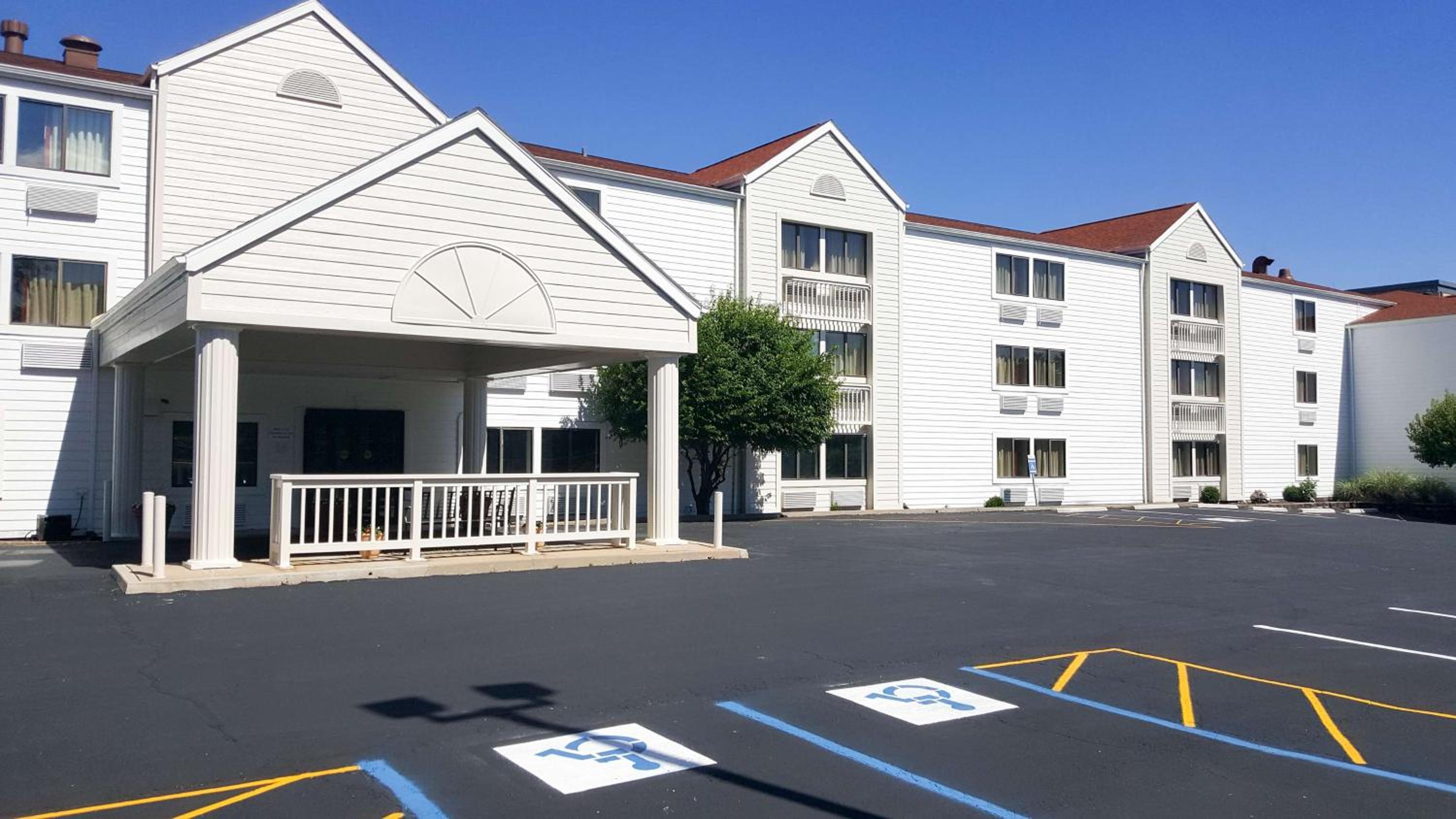 Motel 6 Maryland Heights MO - photo 24