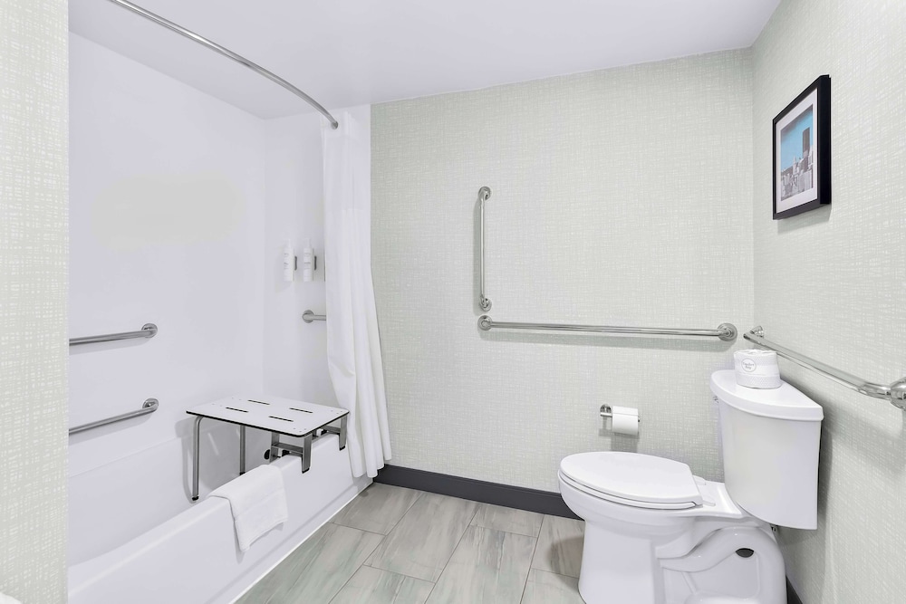 Hampton Inn Washington - photo 22