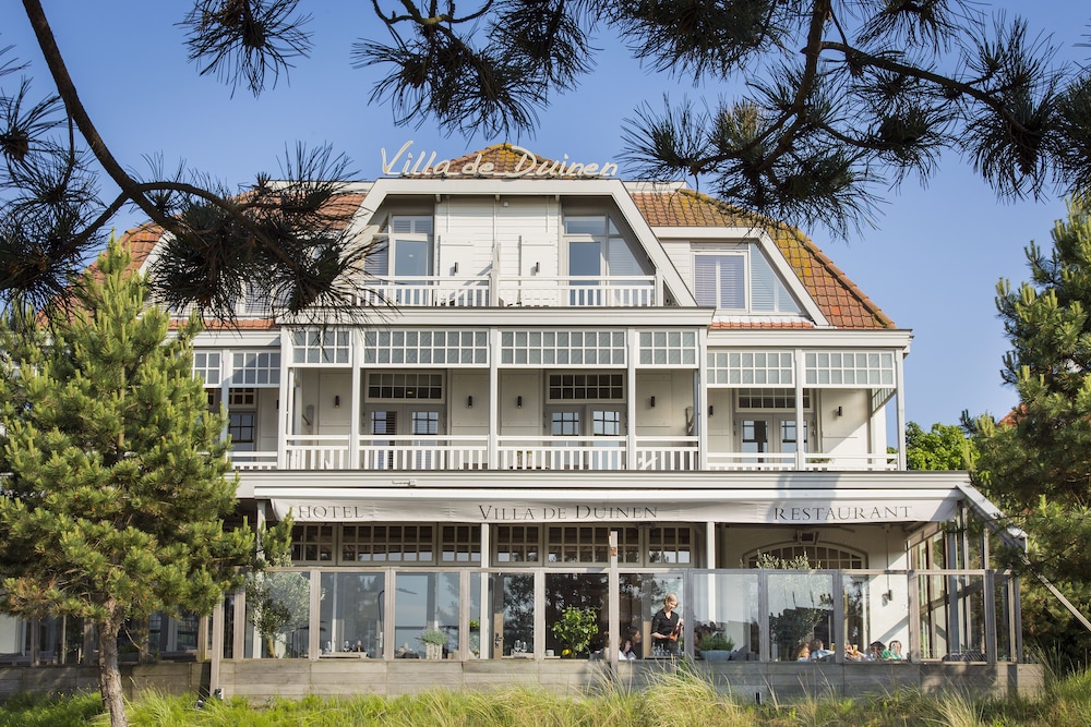 Villa de Duinen — 4-Star Luxury Hotel in Noordwijk-Binnen, Netherlands