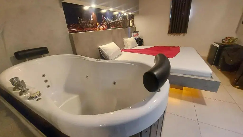 Motel Copacabana — 4-Star Luxury Hotel in Ribeirao Preto, Brasil