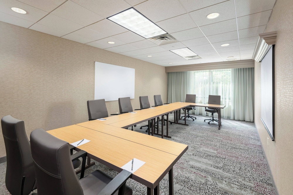Courtyard by Marriott Philadelphia Valley Forge Collegeville - photo 35