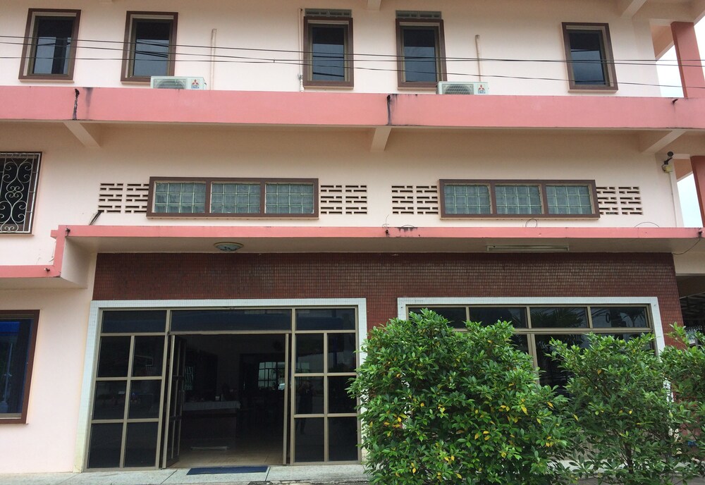 Lukmuang 2 Hotel in Phang Nga, Thailand