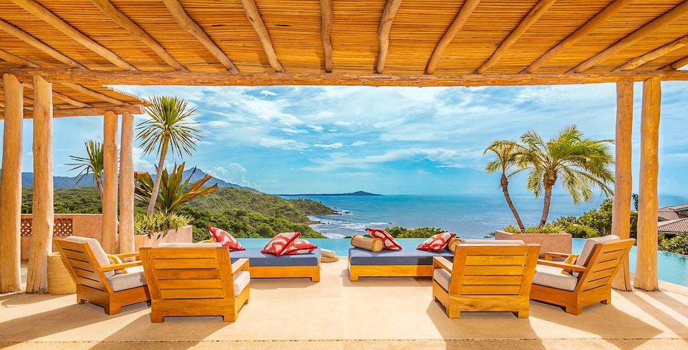 Casa Naga Sayulita — 5-Star Luxury Hotel in Sayulita, Mexico