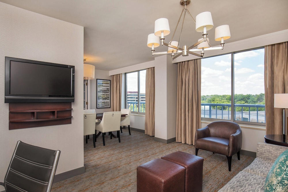 Sheraton Suites Chicago Elk Grove - photo 8