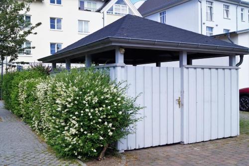 Großzügige Fewo mit geschütztem Balkon in Strandnähe — 4-Star Luxury Hotel in Ostseebad Kuehlungsborn, Germany