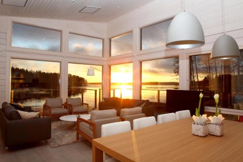 Villa Jolla — 5-Star Luxury Hotel in Padasjoki, Finland