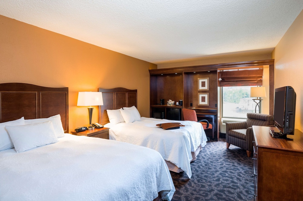 Hampton Inn Danville - photo 18