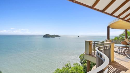 Outstanding in Palm Cove, Australia