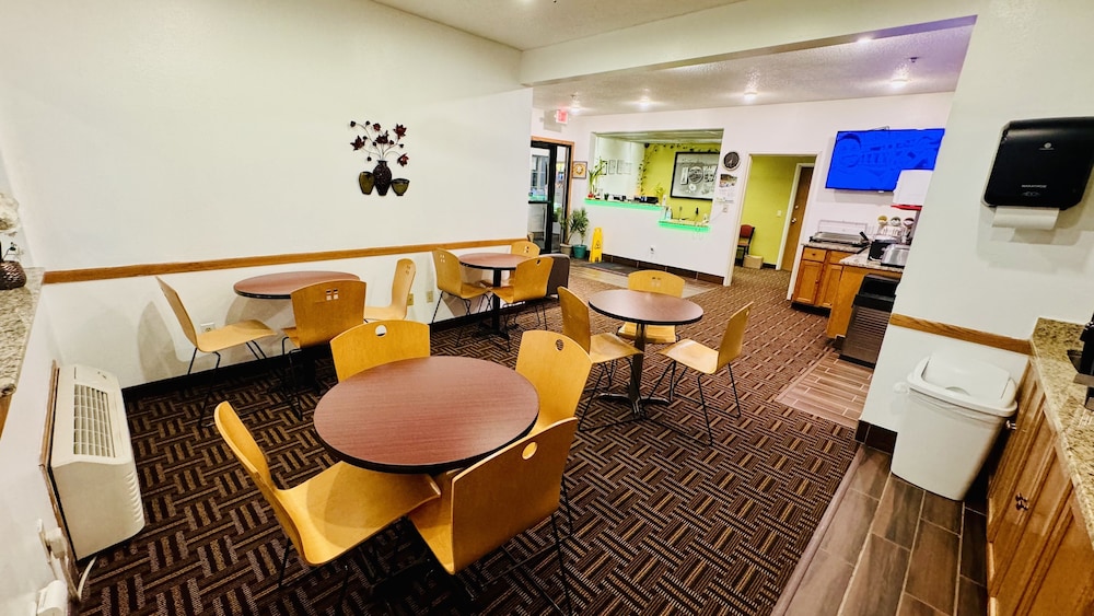 Forest City Inn - photo 5