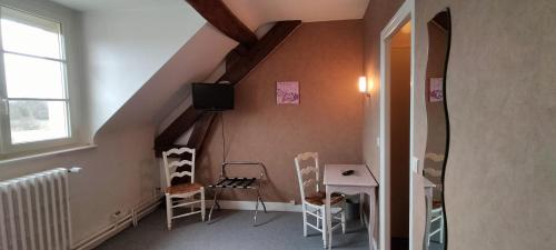Le Moulin de la Renne Hotel nn Bar Restaurant — hotel in Thesee